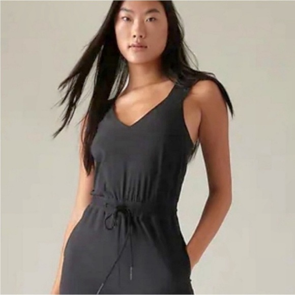 Athleta Women’s Xs Black Savannah Strap Mini Dress Performance Lightweight- NWOT - Picture 1 of 8